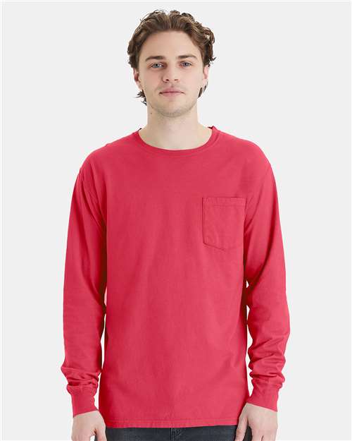 Unisex Garment-Dyed Long Sleeve T-Shirt With a Pocket