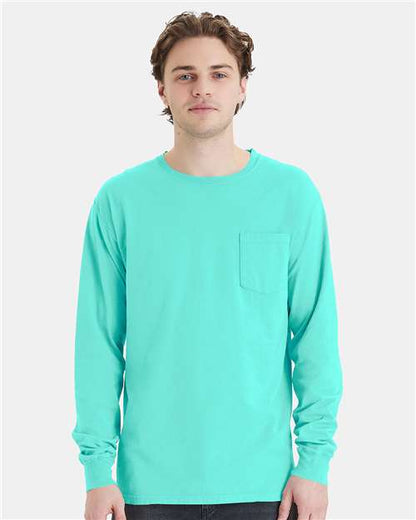 Unisex Garment-Dyed Long Sleeve T-Shirt With a Pocket